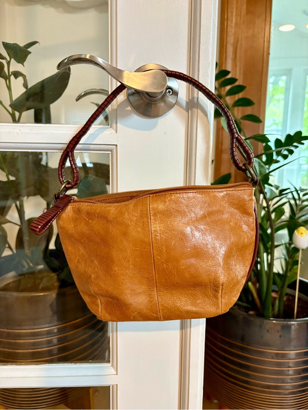 Fossil Small Saddle Tan Leather Shoulder Bag with Dark Brown Wrapped Handle